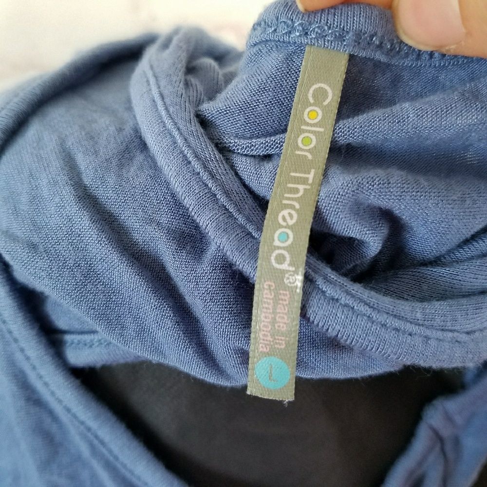 2/$25 Color Thread tank large blue black - Picture 3 of 4